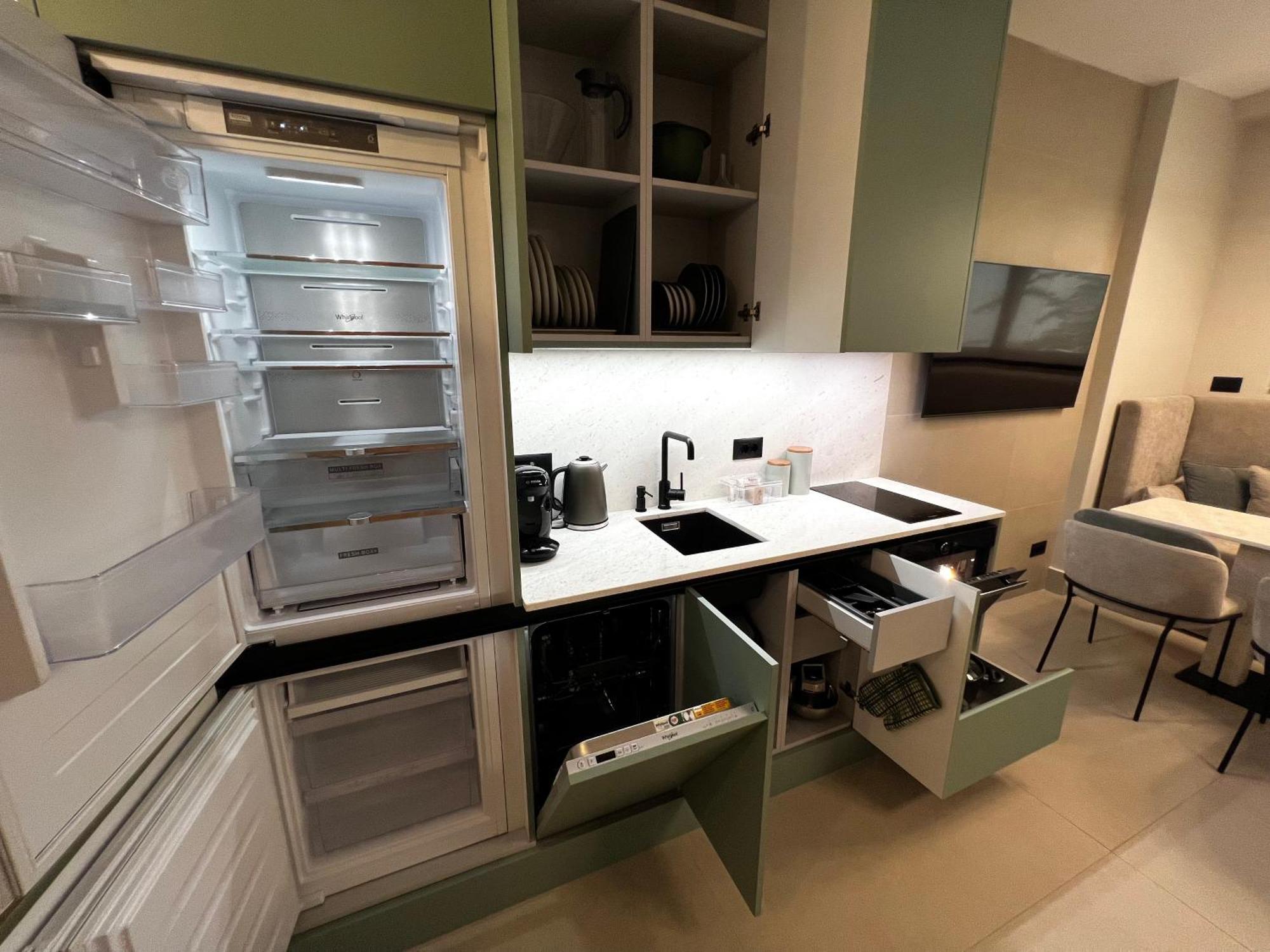 Golden Beach Suites Sarandë Eksteriør billede