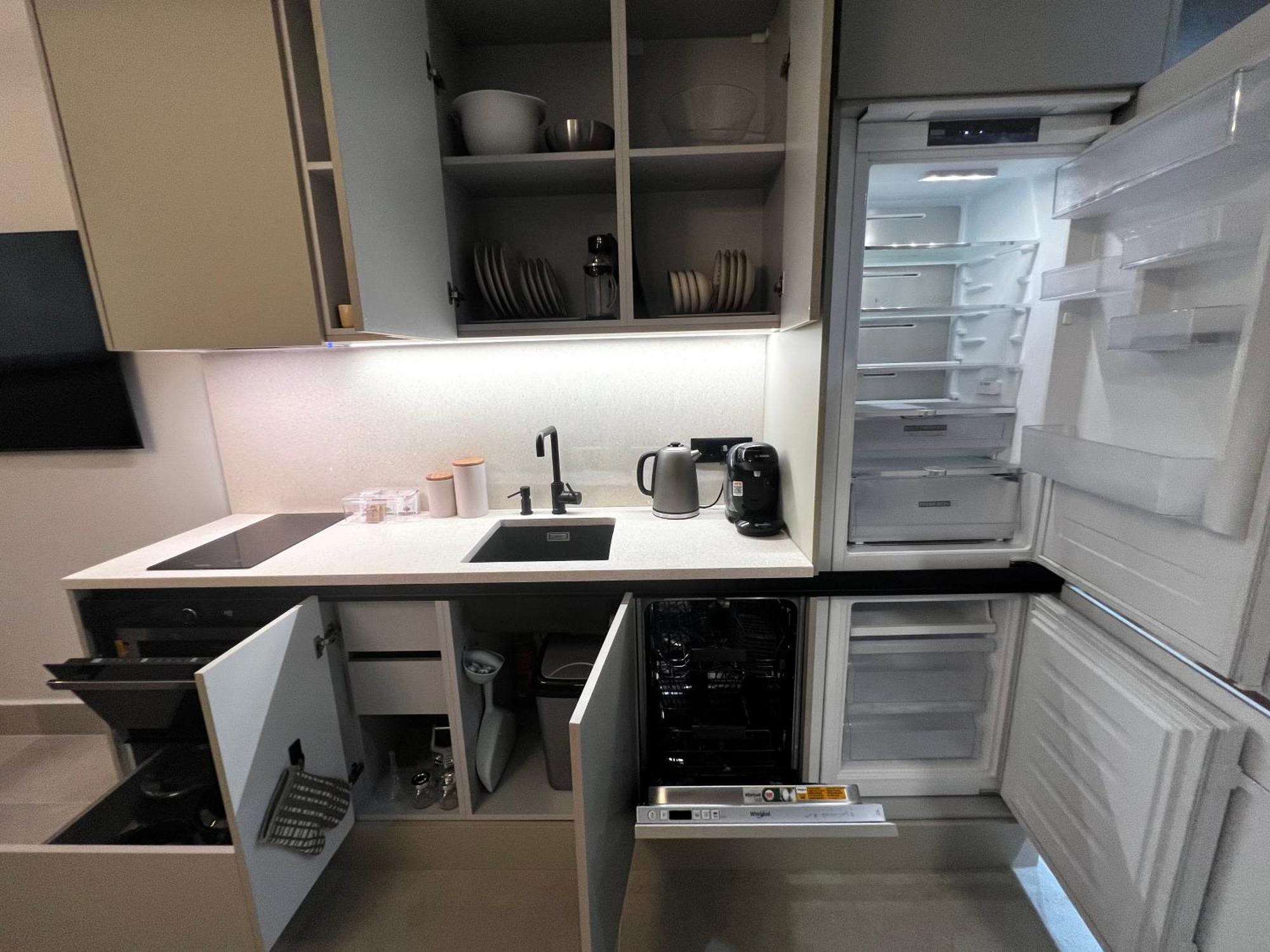 Golden Beach Suites Sarandë Eksteriør billede
